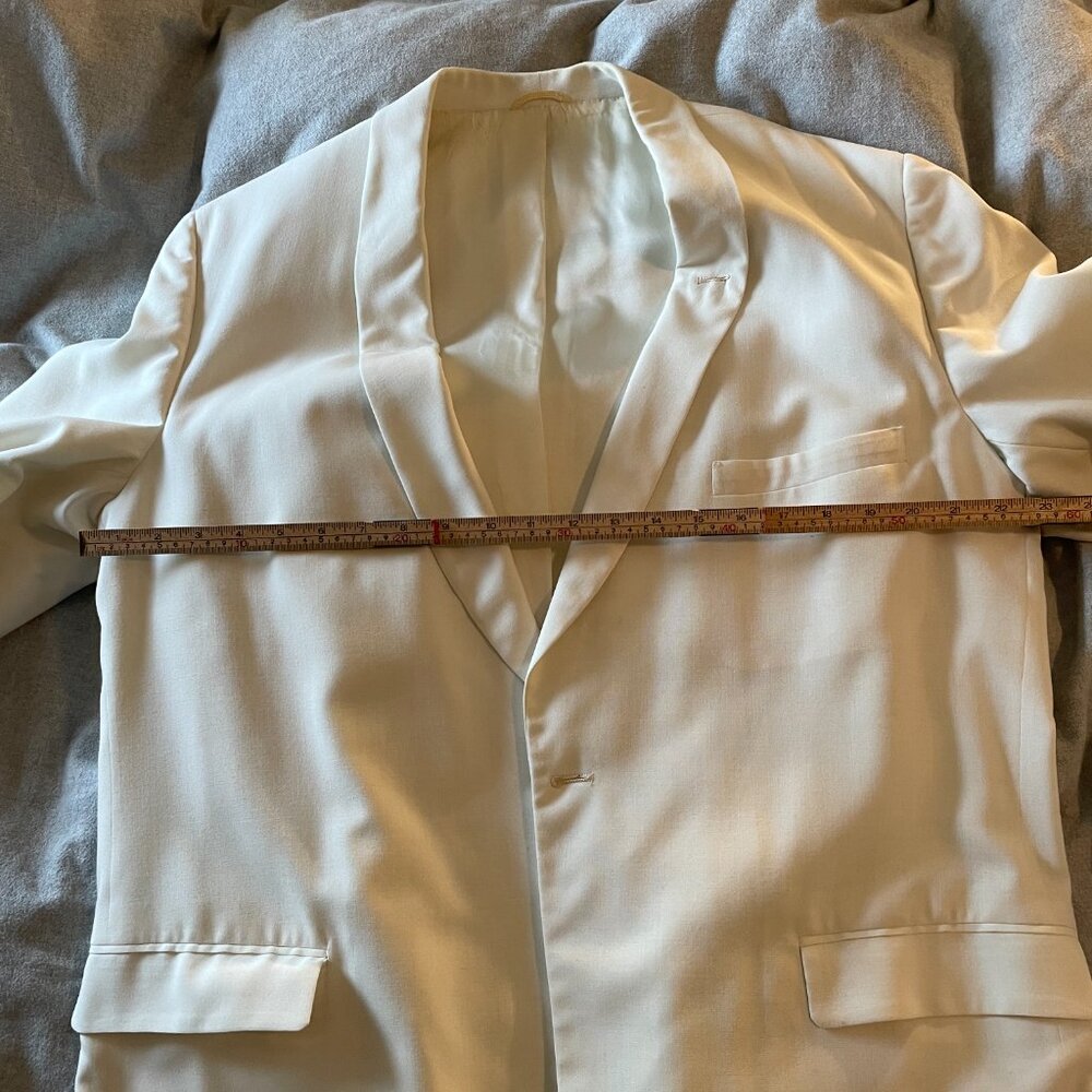 Men's light weight white summer suit jacket - Picture 6 of 12